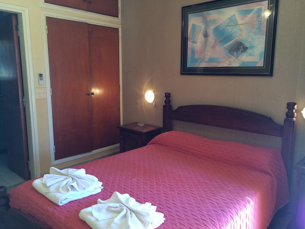 Hotel Cordoba Villa Carlos Paz Room photo